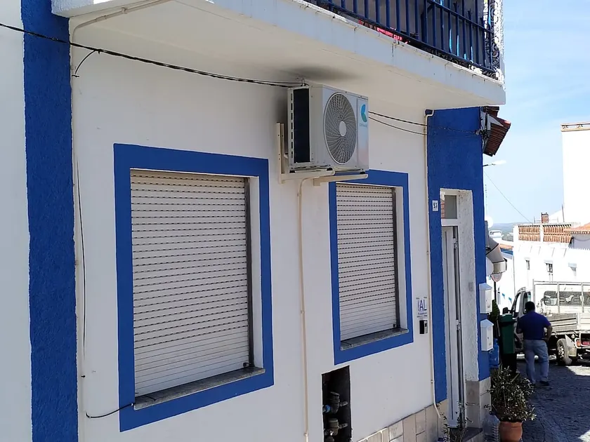 Orange tree house - Image 1