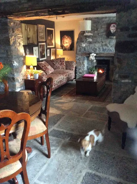 Traditional Cottage with bags of character - Image 1