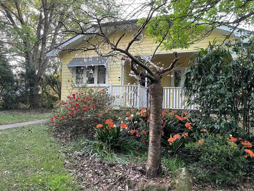 Heritage Cottage in KV Top 5% Airbnb Globally - Image 1