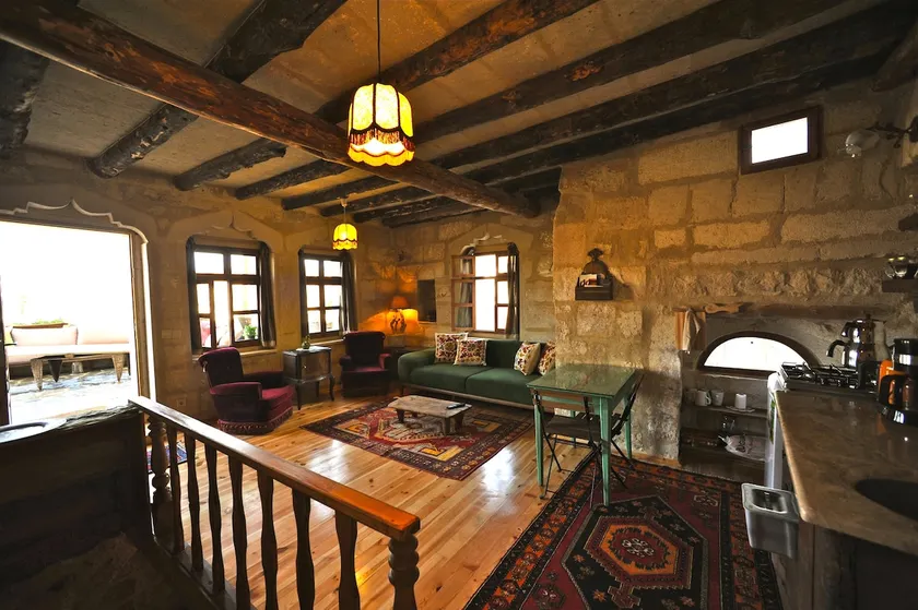 Anitya Dublex Stone House - Image 1