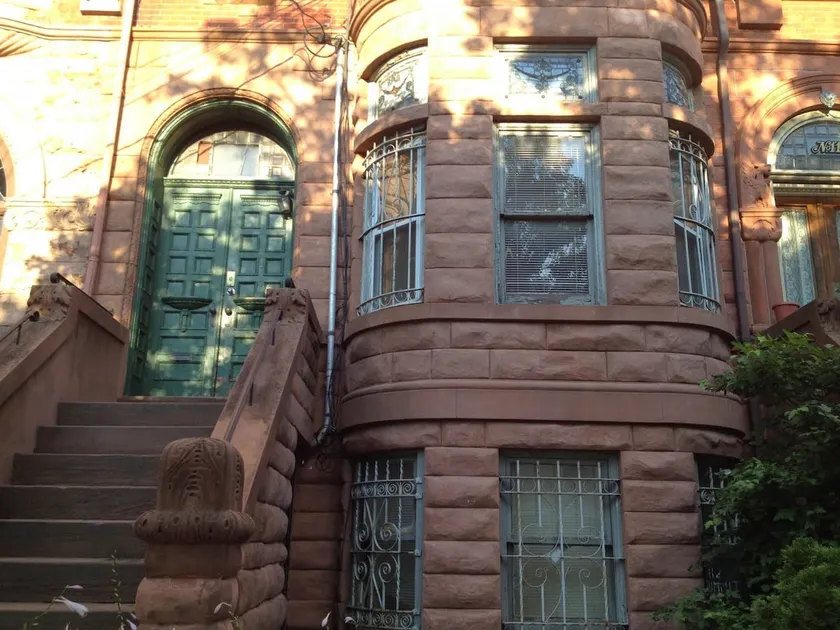 Brownstone 3rd Foor - Image 1