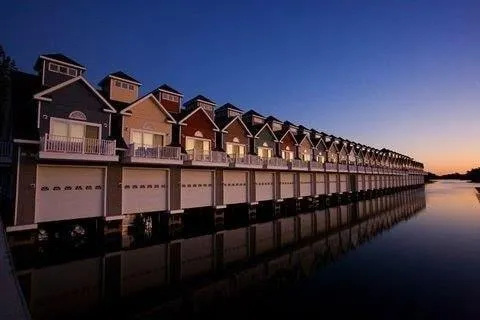 1000 Island Boathouse Booking Spring/Summer 25 - Image 1