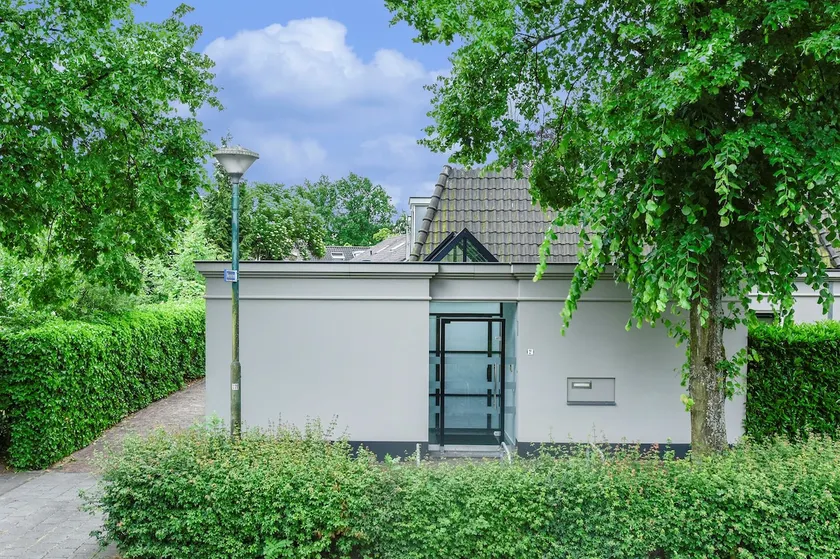 Luxury semi-detached house near Amsterdam - Image 1