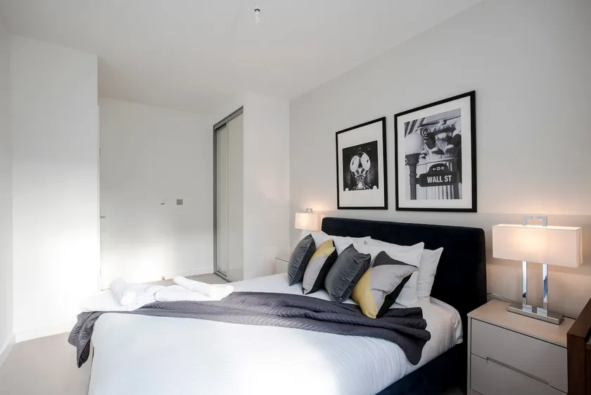 3 On Phoenix - Boutique Living in Clapham - Image 1