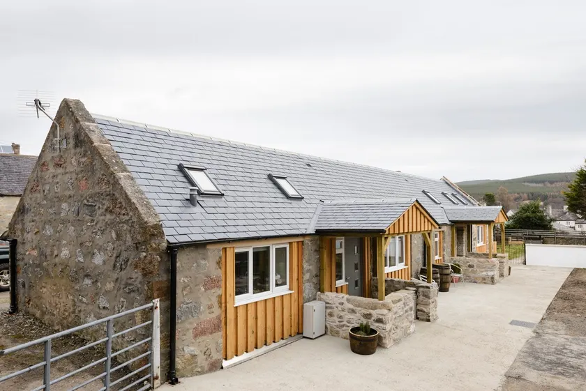 1 Wee-Kalf Modern Cosy Cottage Scottish Highlands - Image 1