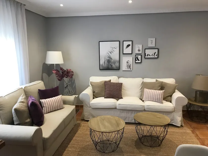 Las Doblas Apartment - Image 1
