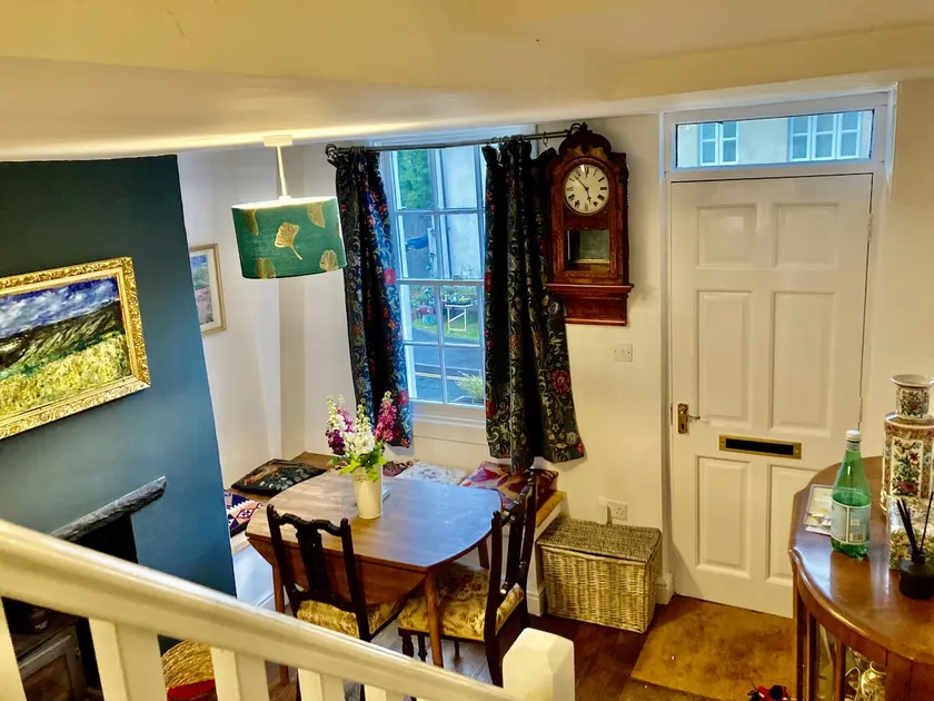 Artistic and Intimate Cottage in Brecon - Image 1