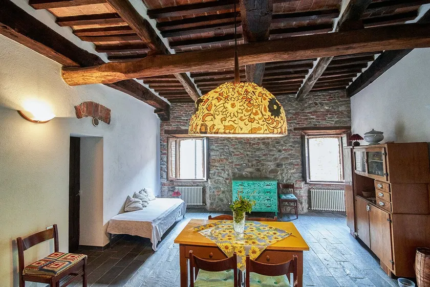 Relax in a tuscany village - Image 1