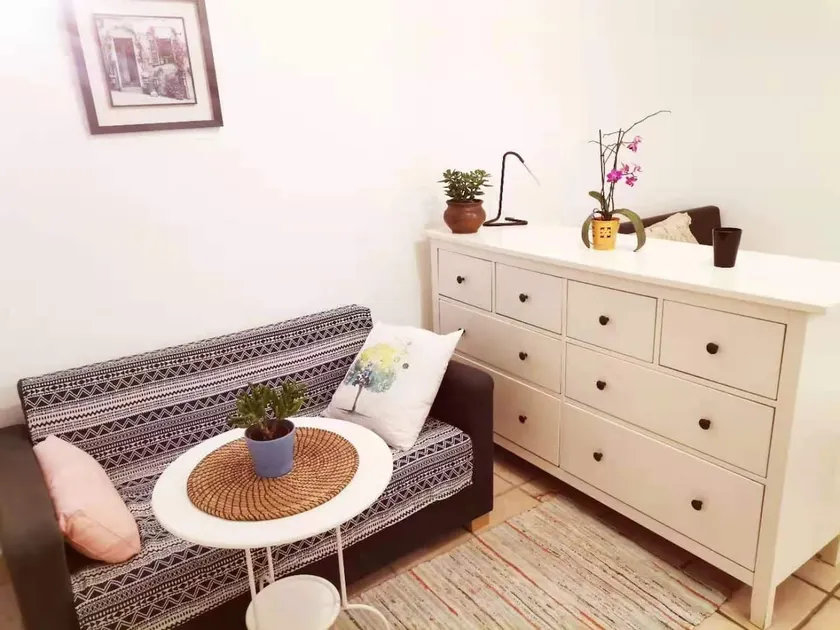Orchid's studio - Image 1