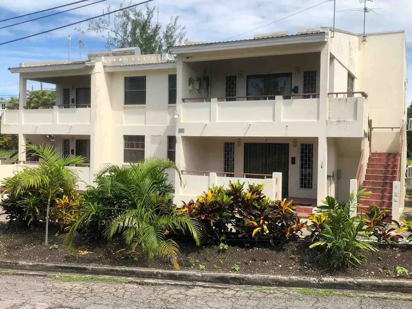 Beautiful 1 Bedroom Condo in Regency Park - Image 1