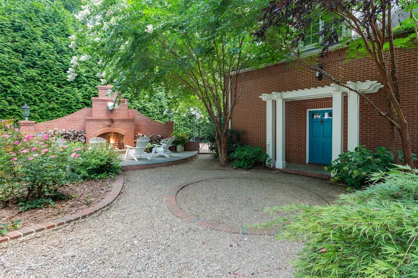 Tranquil & Private Loft in Charming Starmount - Image 1