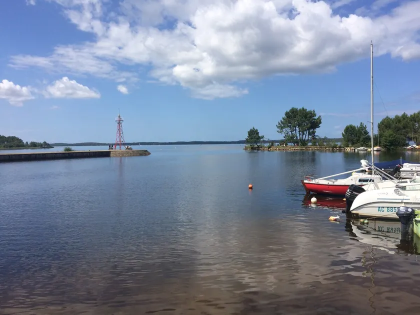 House 1st row Lake Lacanau - Image 1