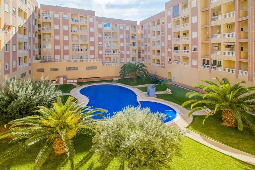 Apartment on San Julian - Image 1