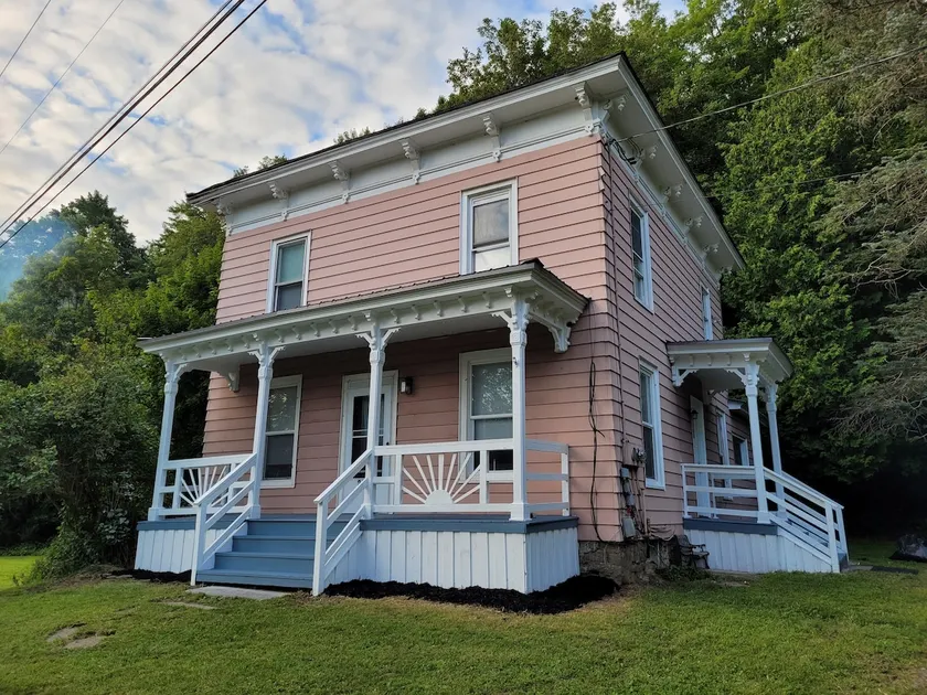 Convenient to everything Oneonta and Cooperstown!! - Image 1