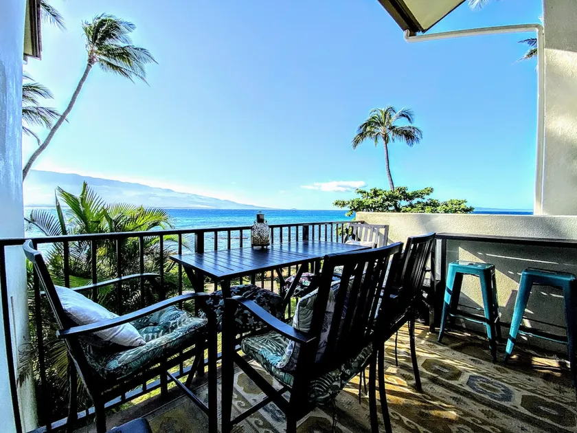 Makani A Kai B4 beachfront Maui, pool, a/c, w/d - Image 1