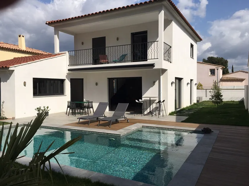 Villa climatisée avec piscine à 350 mètres plage - Image 1