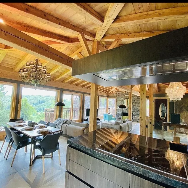 Luxury Chalet - Image 1