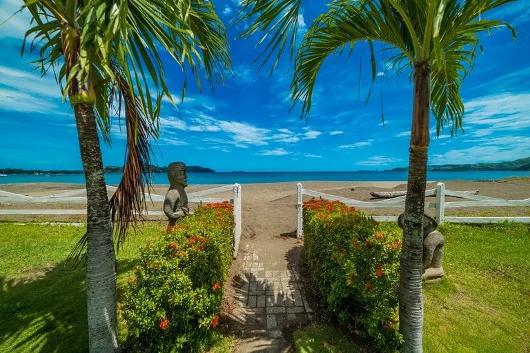 Beach Front Feet in the Sand, Ocean View, 1 BR 1BA, Ocean Front Pool - Image 1