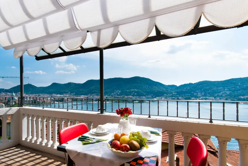 54B, APPARTEMENT 100 MQ.  , VUE COMO ET LAC - Image 1