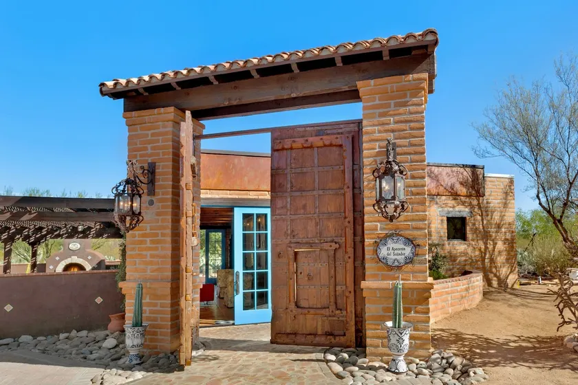 The Dreamers Quarters - Image 1