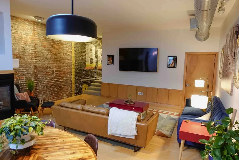 Beeman's Brick Loft - Image 1