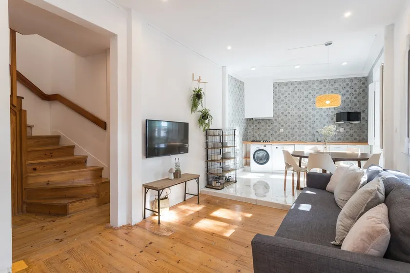 AlfamaTale 4BR Duplex w/RiverView - by LU Holidays - Image 1