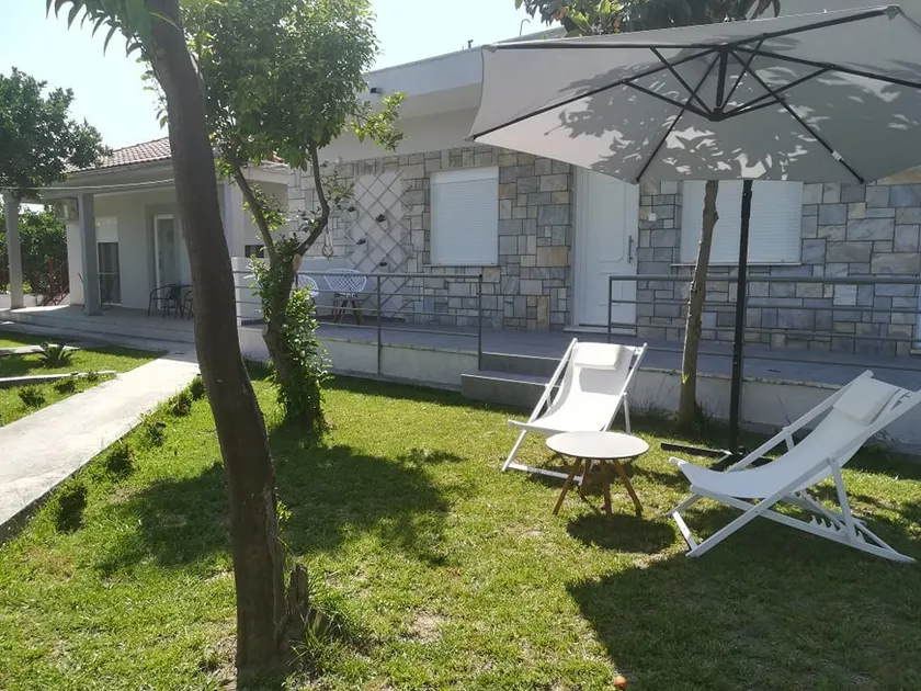 Quiet Country house #2 - Image 1