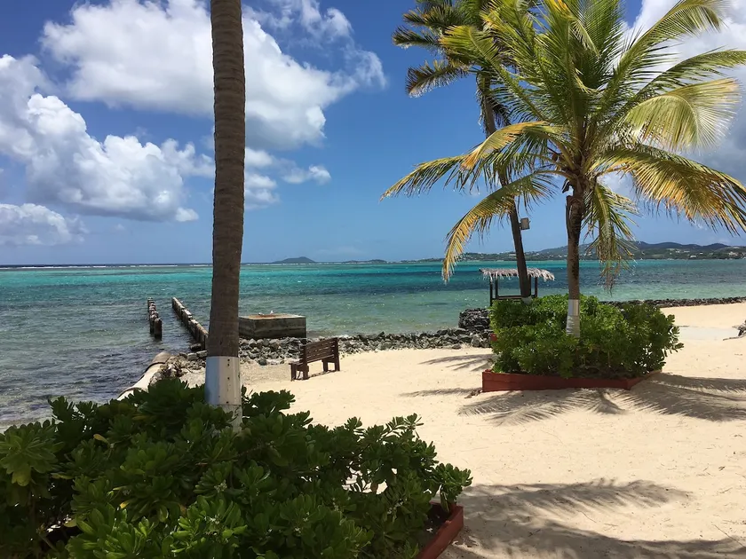 Sunrise and Rumset-BeachFront-OceanViews-WiFi-Bar - Image 1