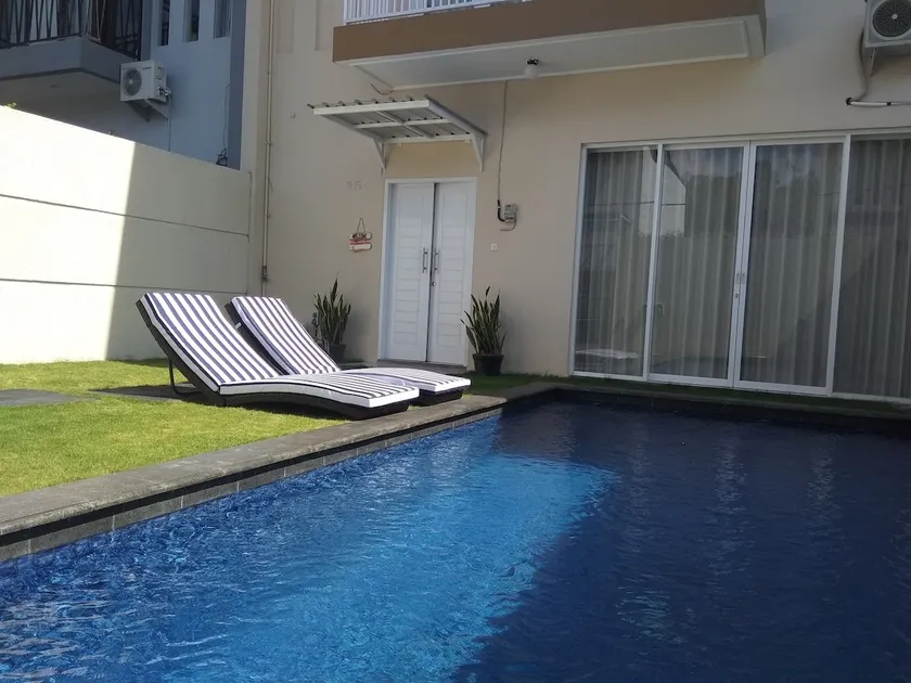 Hideaway Villa Batu Layar B15 - Image 1