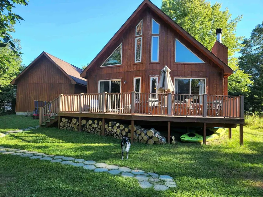 Cheerful 2-bedroom Chalet with loft and fireplace - Image 1