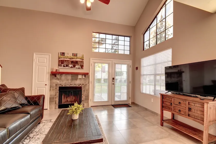 Quaint Townhome Cubs/ASU/Golf Tempe-Mesa-Phoenix - Image 1