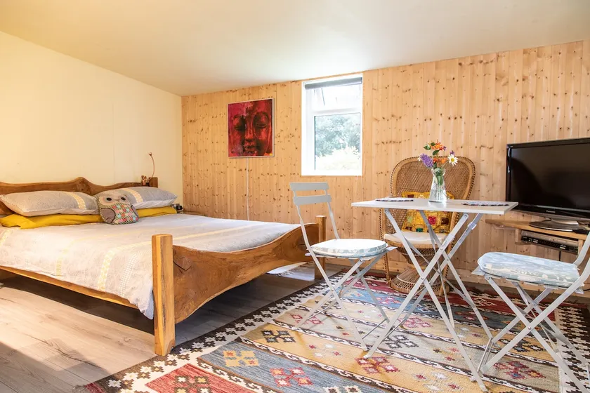 Beechwood Studio - quiet, cosy, close to town - Image 1