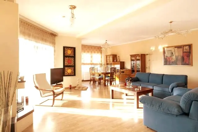 House,1000m from beach - Image 1