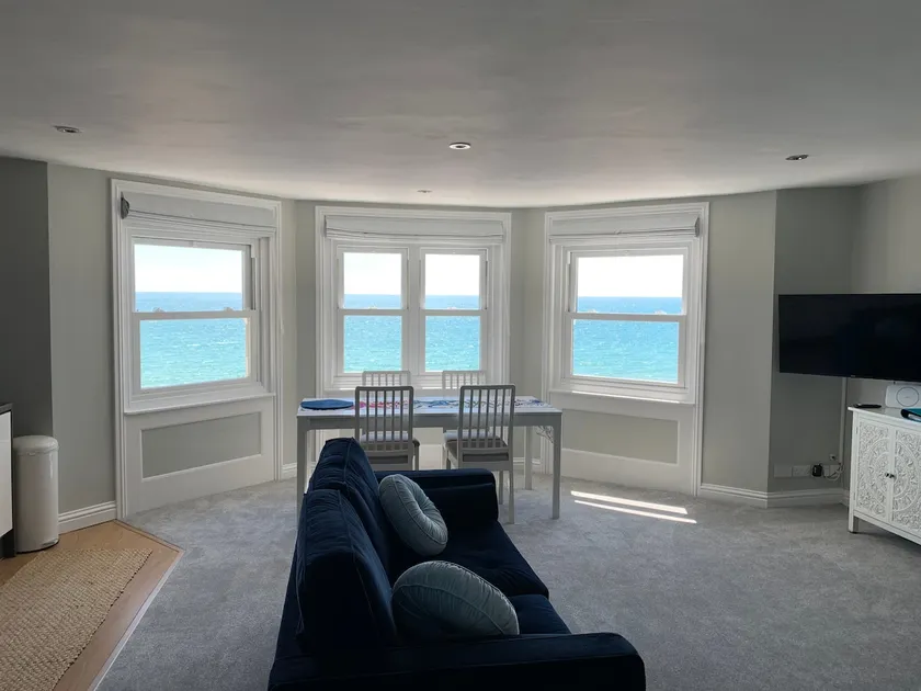 The Beachfront Lookout a Stunning Apartment with Perfect Sea View - Image 1