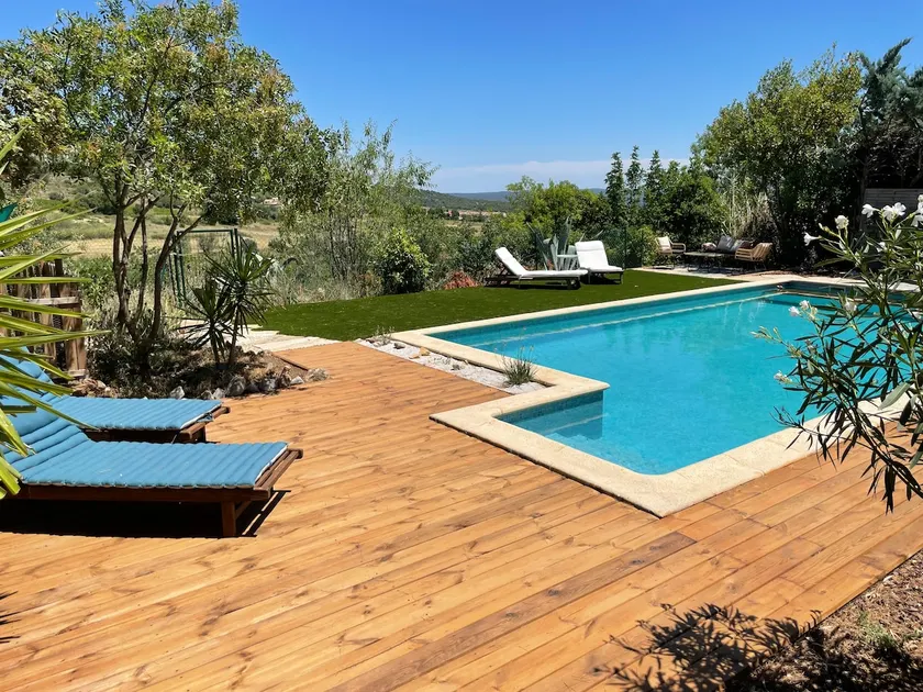 Charming studio – private terrace + pool + view - Image 1