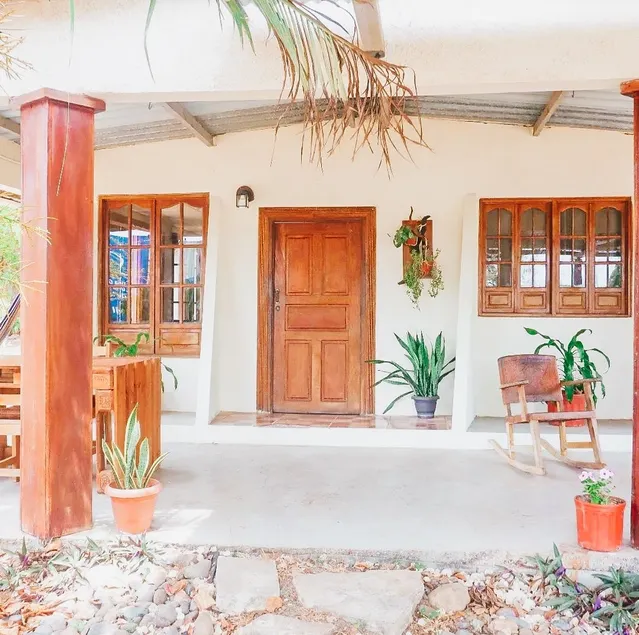 House near beaches - Image 1