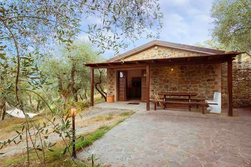 Stunning cottage on the Tuscan hills - Image 1