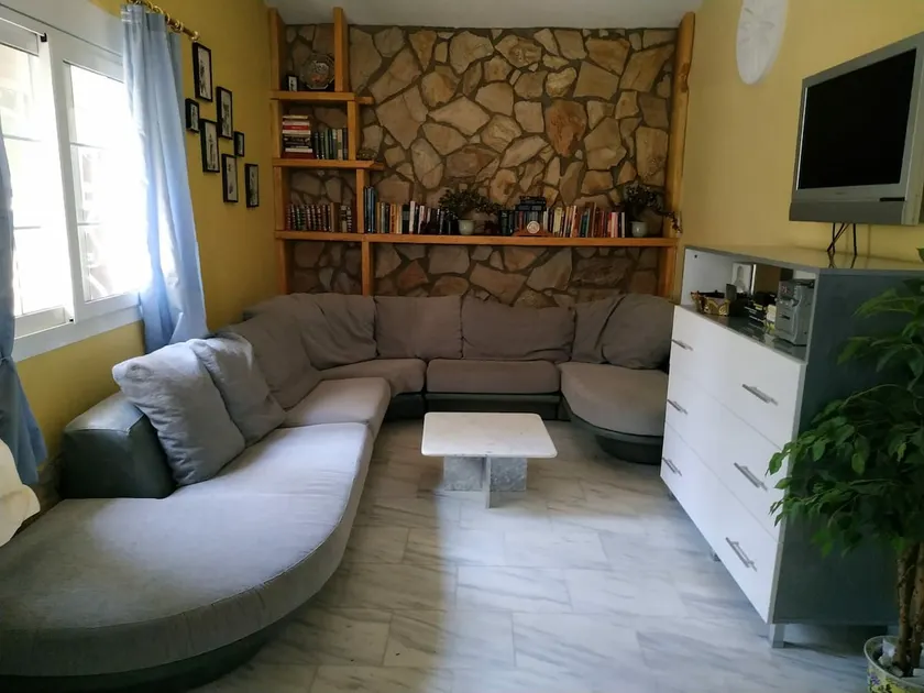 Georgias Beach Villa 2 - Image 1