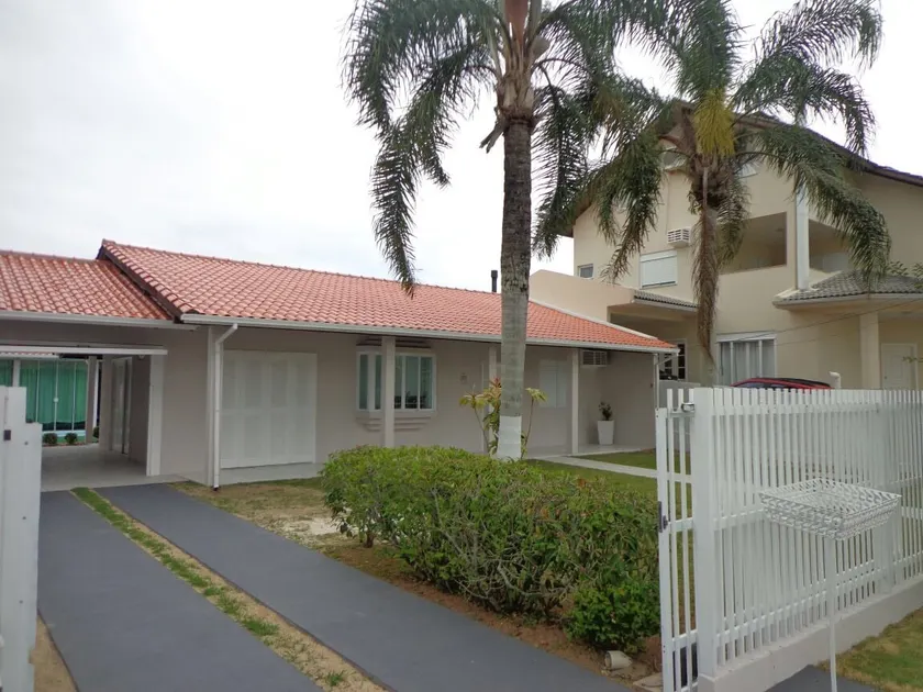 House with pool at Daniela's beach - Image 1