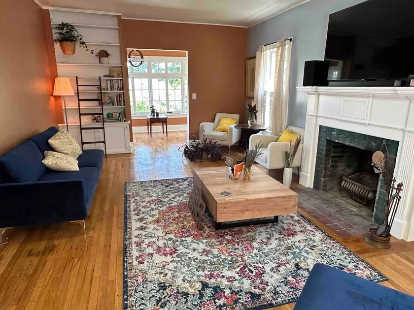 The Overlook 350- Where Family and Friends Retreat - Image 1