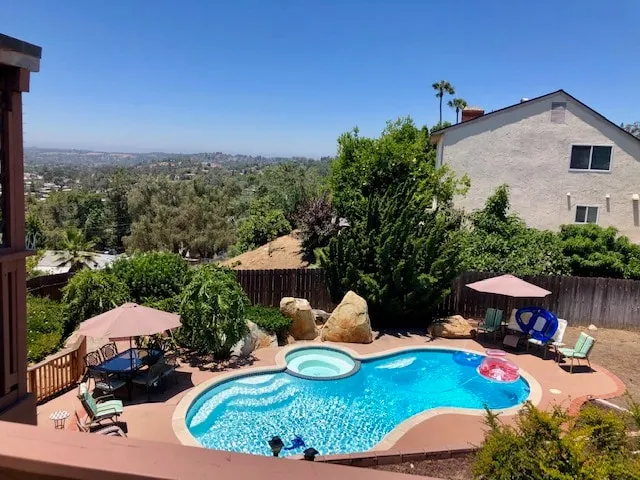 Stunning Views - spacious - Image 1