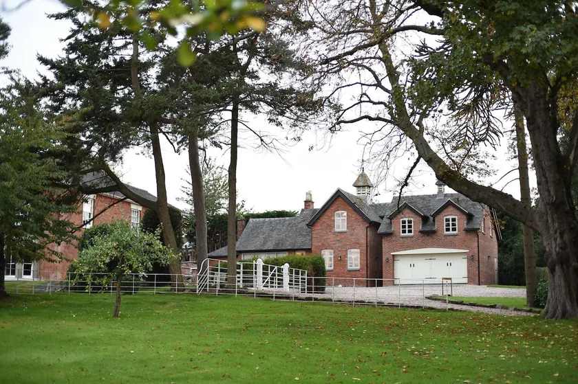 Woodleighton Cottages - Image 1