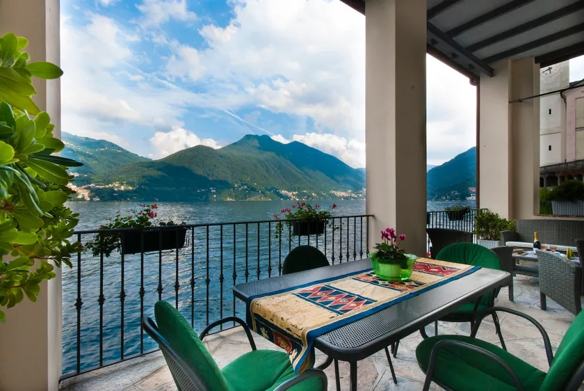 The Terrace on Lake Como - Image 1