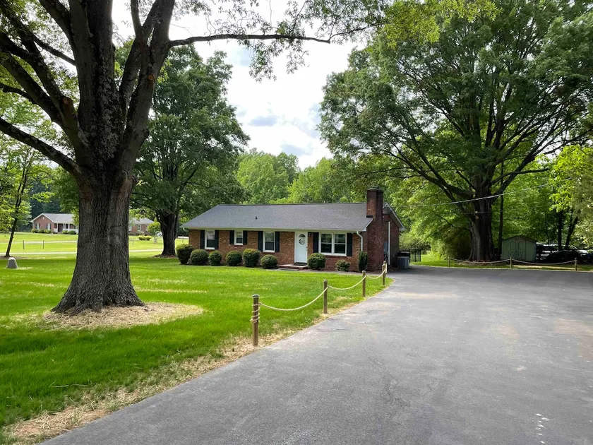 Charlie’s Place - Image 1