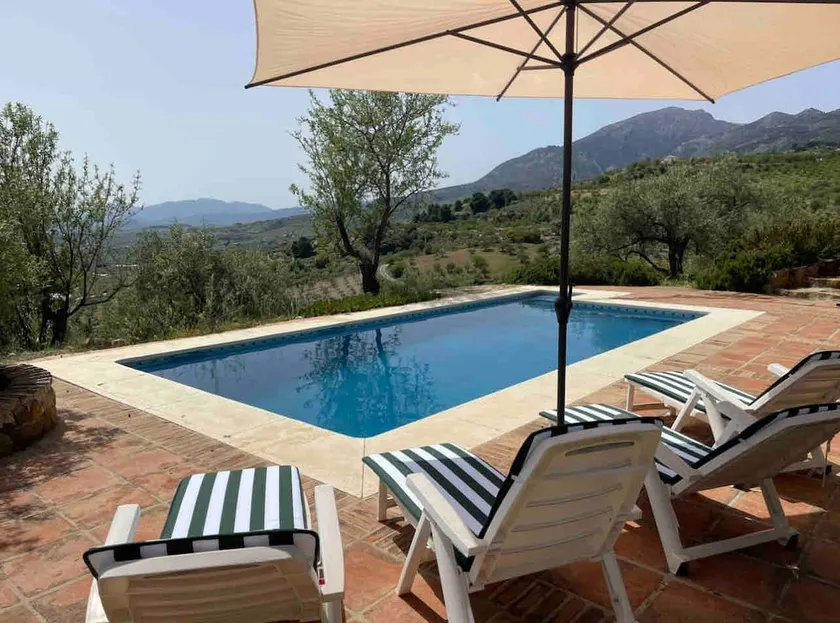 Country house in Casarabonela - Image 1
