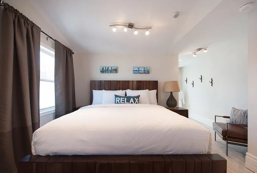 Nest By The Bay - Downtown Midland / Private Loft - Image 1