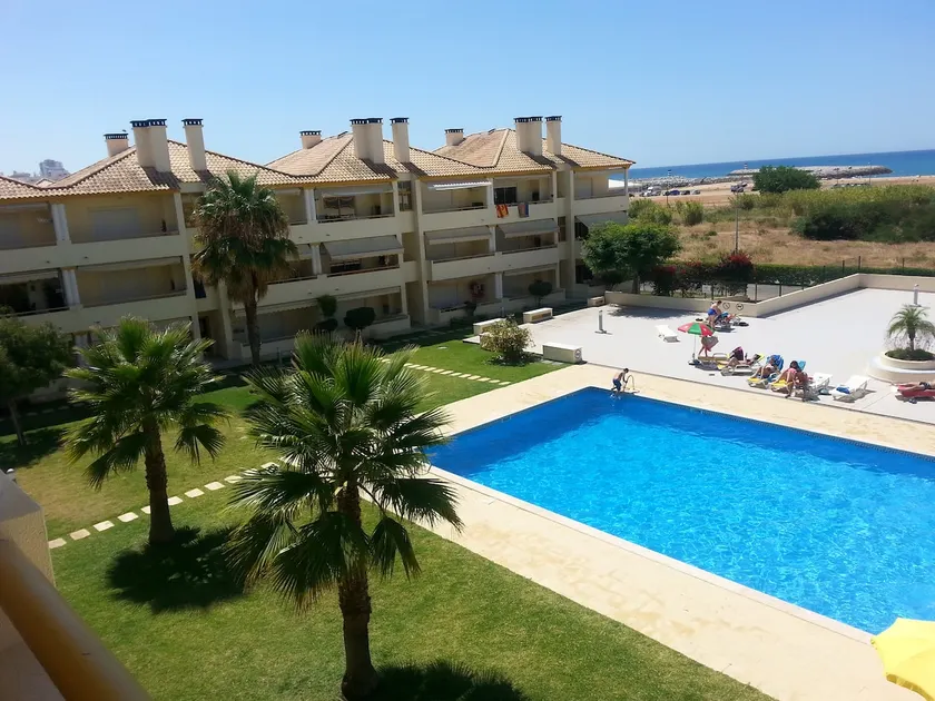 Vilamoura Seaside Serenity T3 AP - Pool, BBQ, 3min Walk to Beach - Image 1