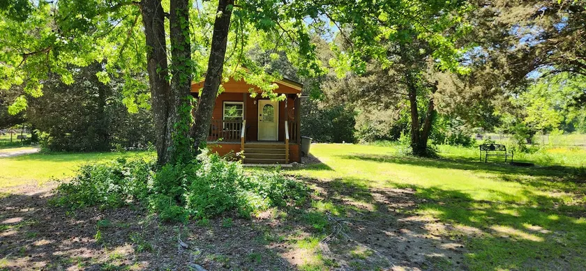 Mineola - private house- a few minutes to downtown - Image 1