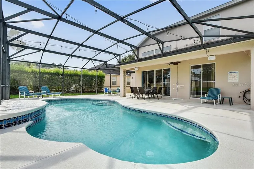 Premium 5 Bed, 4 Bath Villa w / Private Pool, Only 15 mins to Disney gates! - Image 1