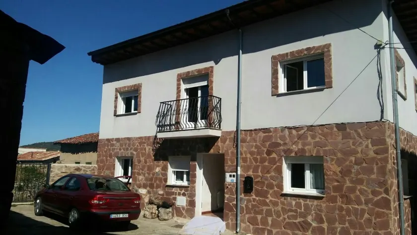 Vicky's House FOR BIG FAMILIES - Image 1